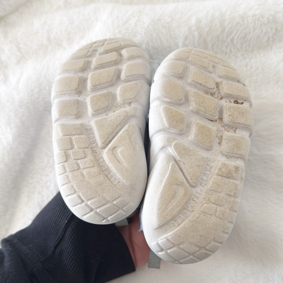 Little Girls Nike Flex Runner 2 Slip-On Running Sneakers blue/purple size 6 - Picture 3 of 4